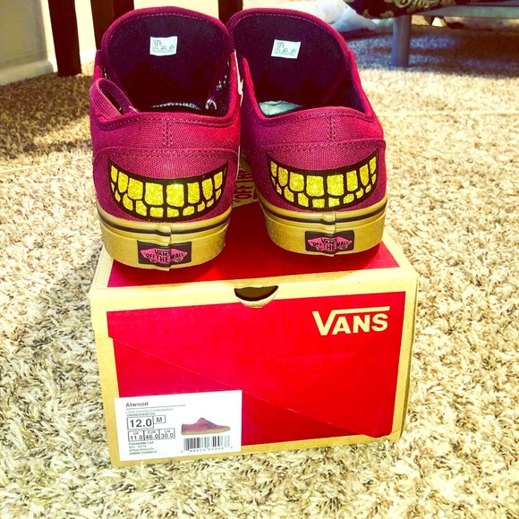 vans slip on red drip